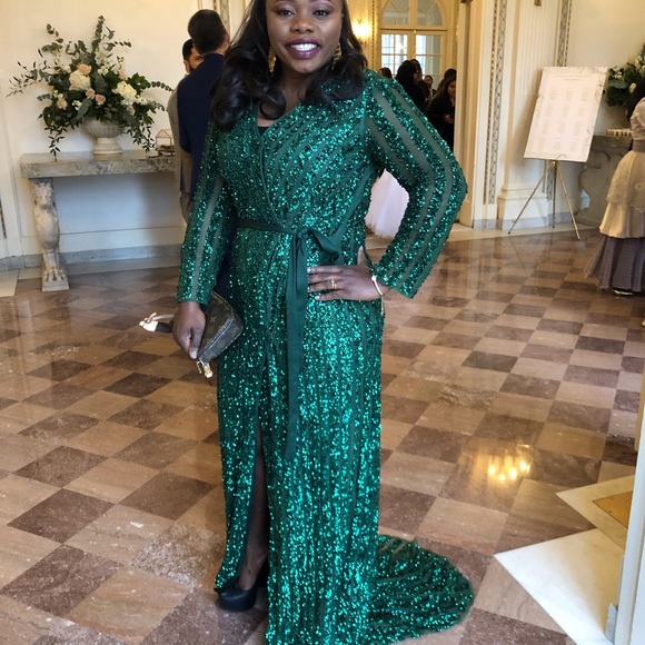 Stunning gorgeous evening dress! - Picture 2 of 7